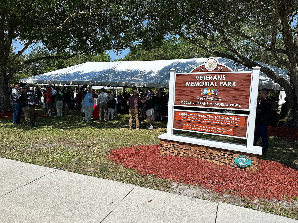 Veterans Memorial Park (Port St. Lucie, Florida) P001