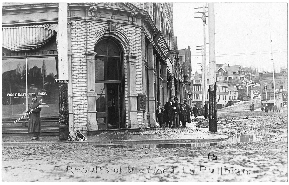 Palouse River flood, Pullman, Washington, 1910 - DPLA - 8574eef59863a94162a14b34417916c5