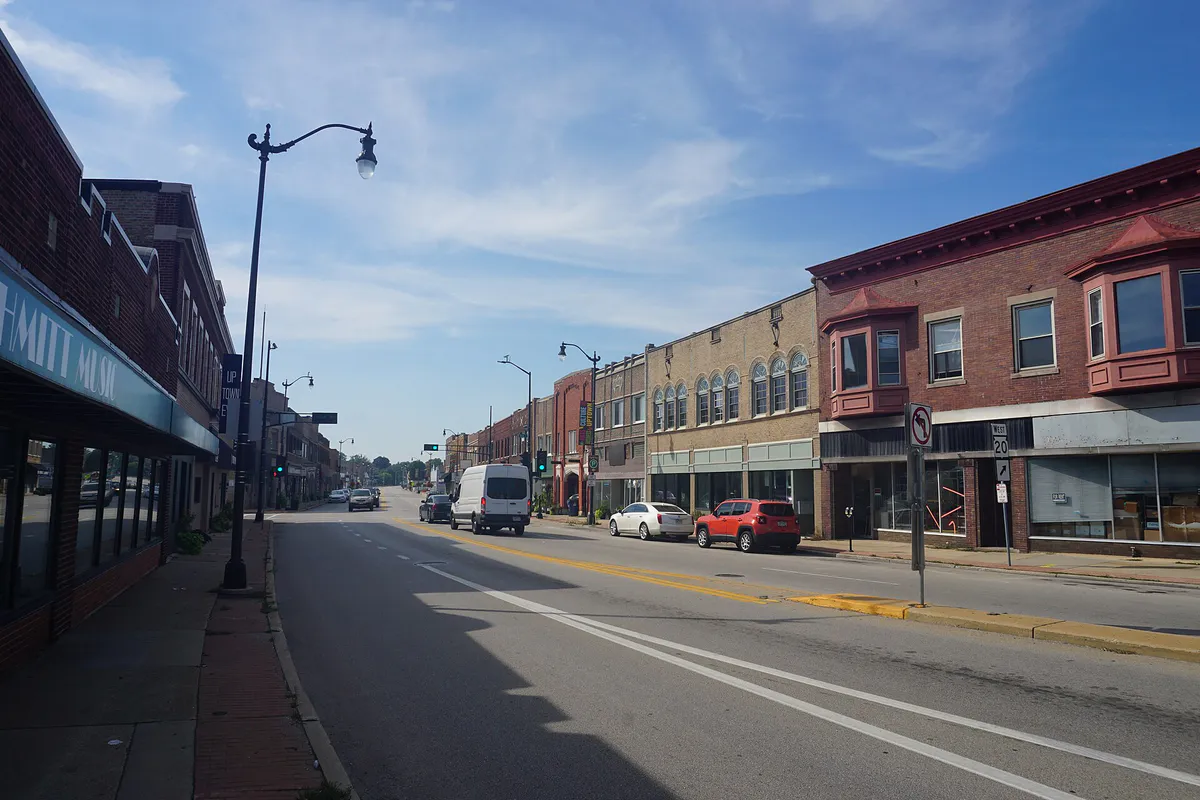 Racine October 2023 105 (Washington Avenue), Wisconsin