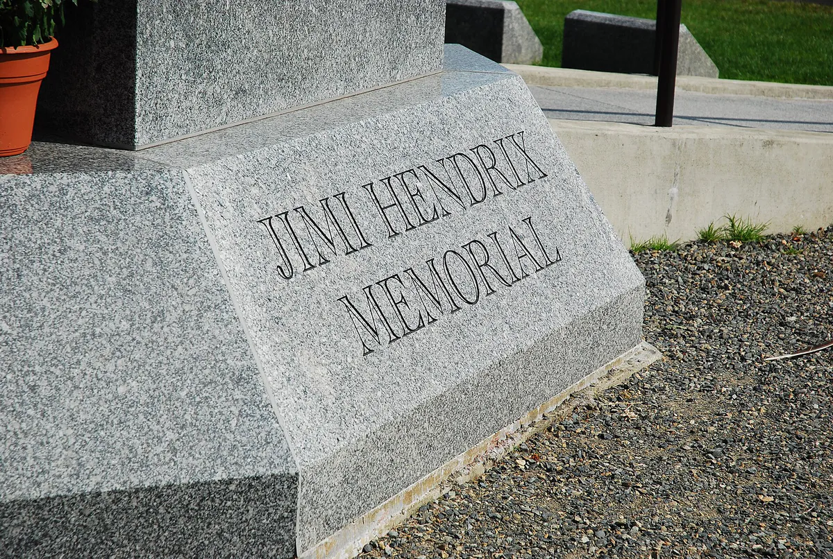 Jimi hendrix memorial (4943035394) in Renton, Washington