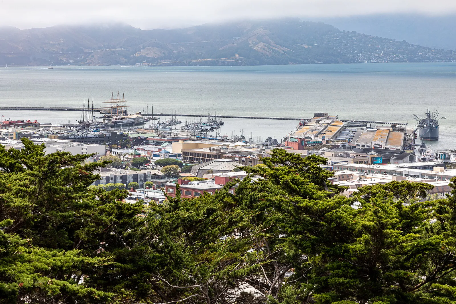 San Francisco (CA, USA), Pioneer Park, Blick auf Fisherman's Wharf -- 2022 -- 3083, California