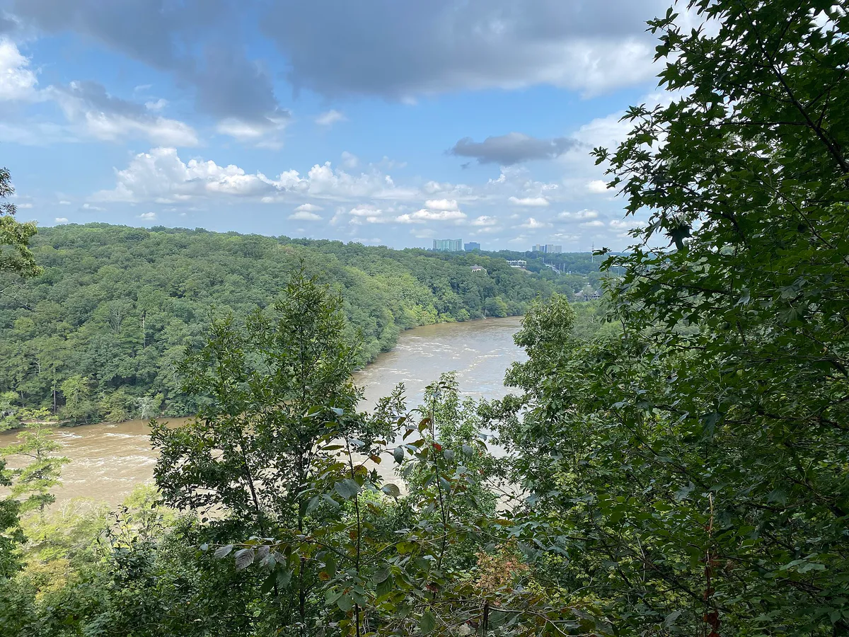 Chattahoochee River overlook, September 2023 01 in Sandy Springs, Georgia