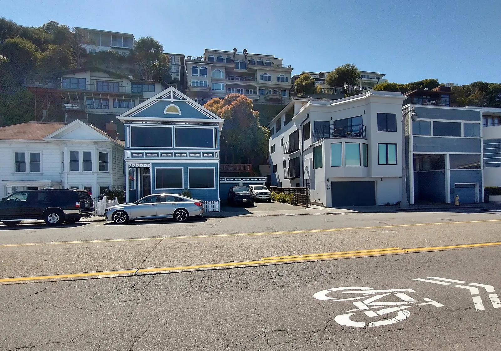 Sausalito-duplexes, California