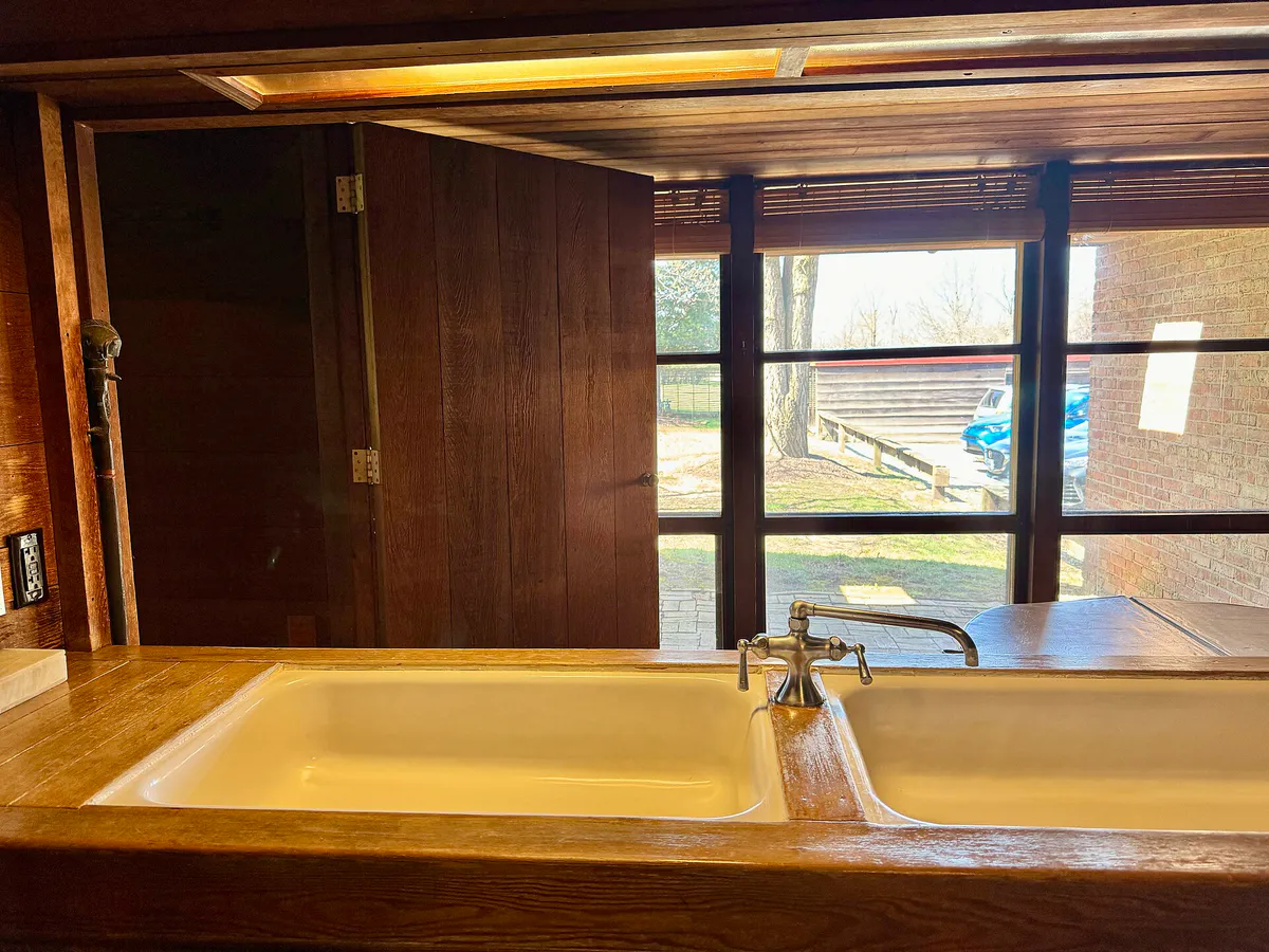 Bathroom, Paul Schweiker House and Studio, Meacham Road, Schaumburg, IL - 54210592354, Illinois