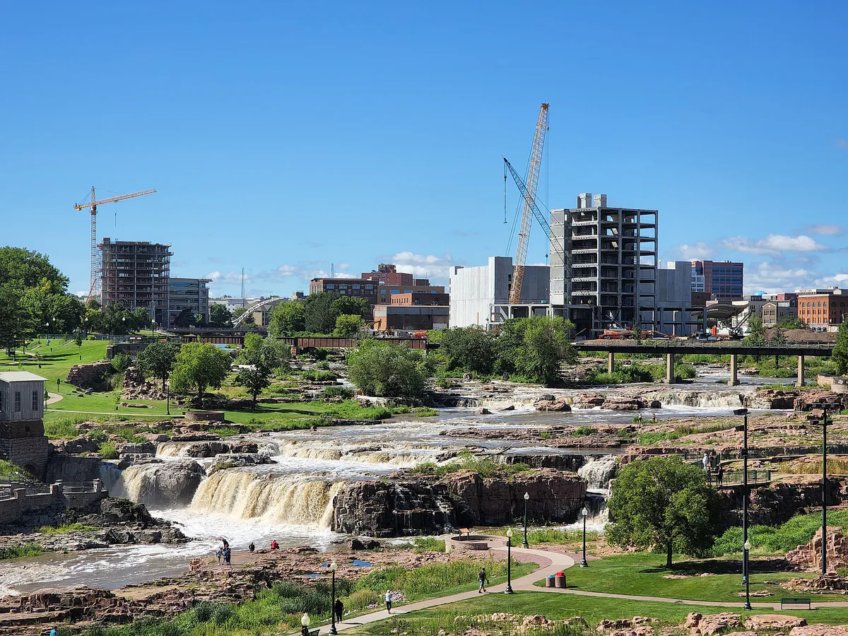 Downtown Sioux Falls and Falls Park, South Dakota