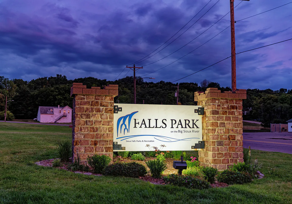 Falls Park on the Big Sioux River - Sioux Falls - South Dakota (52434267818)