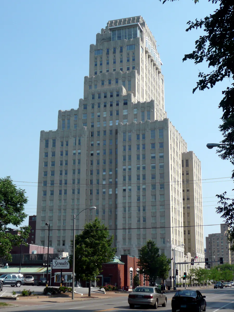 Park Plaza Apartments in St. Louis, Missouri