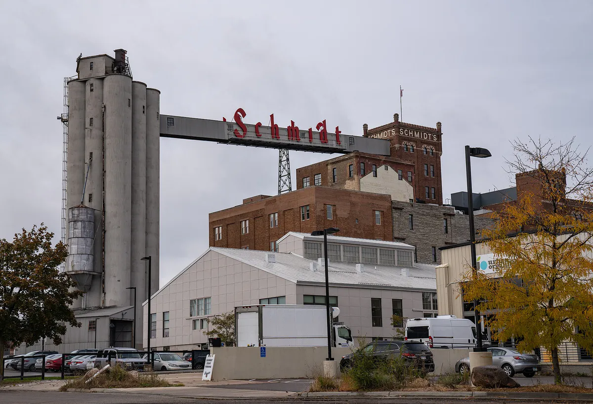 Schmidt Artist Lofts - Schmidt's Brewery, St. Paul, Minnesota (31454609028)