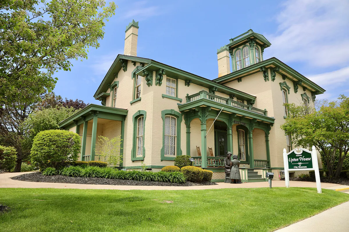 The Upton House of Sterling Heights, Mi, Michigan