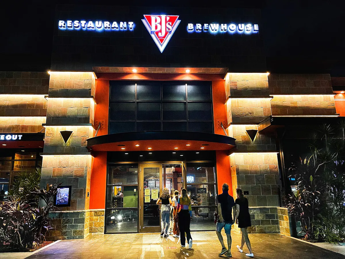 BJ’s Brewhouse Restaurant (50987073618) in Tamarac, Florida