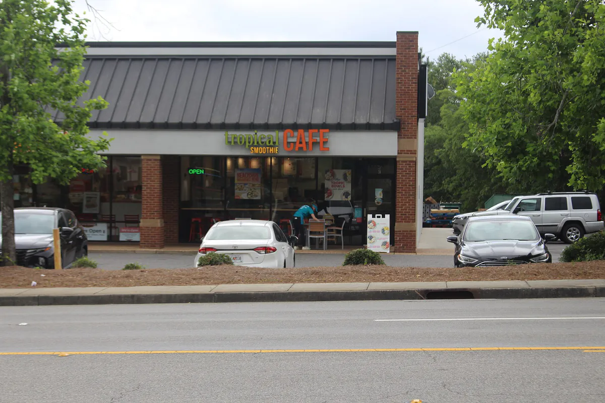 Tropical Smoothie Cafe, Baytree Rd, Valdosta, Georgia