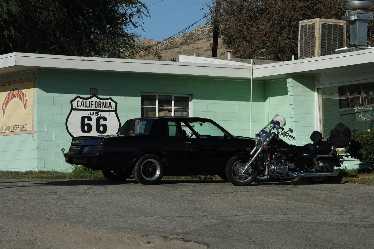 Emma Jeans Holland Burger Cafe - Route 66, Victorville, CA, California
