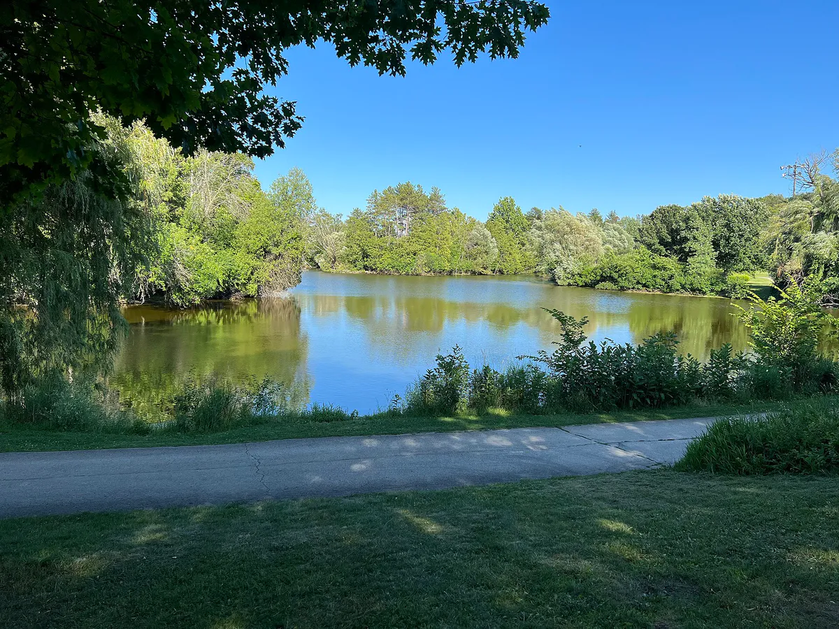 Greenfield Park West Allis Lagoon, Wisconsin