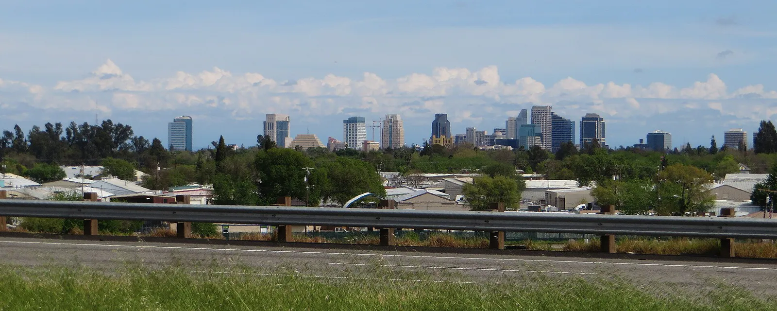 Downtown Sacramento from Interstate 80, West Sacramento, California (26034571082)