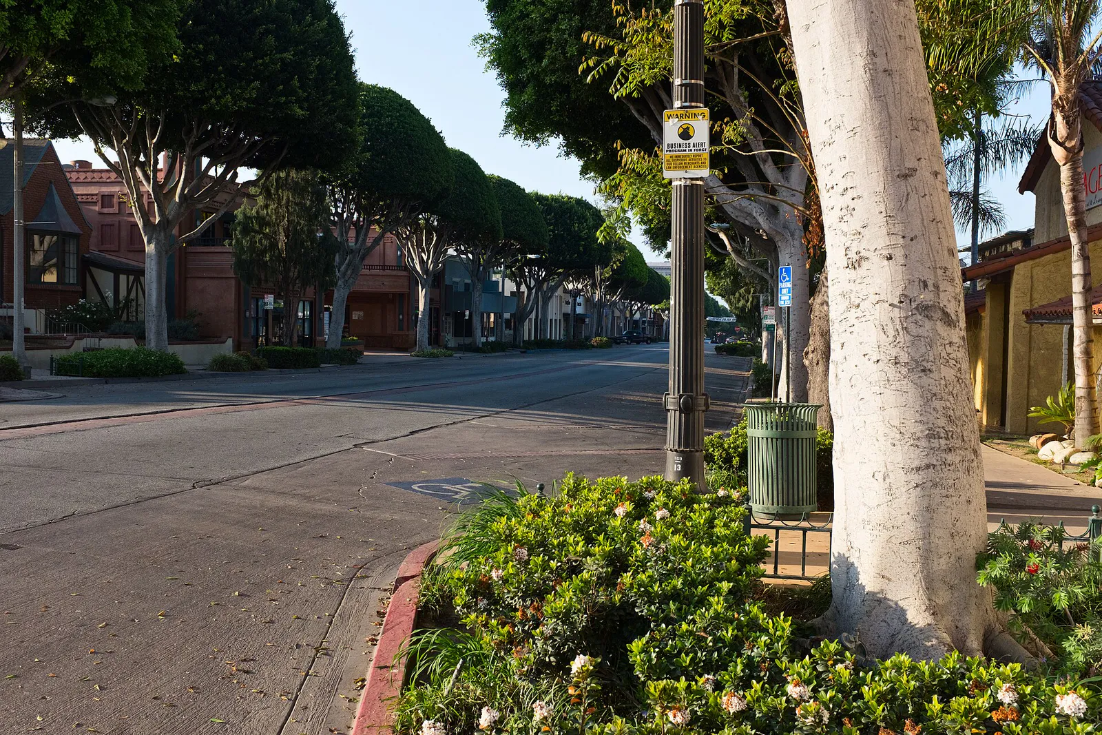 Downtown Whittier California Greenleaf ave