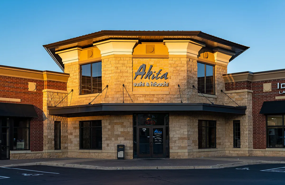 Akita sushi and hibachi - Woodbury, Minnesota (48610071352)
